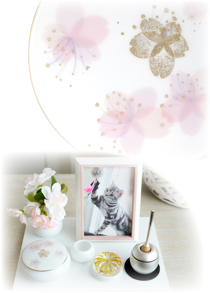 ペットちゃんのご供養に。大倉陶園の最高級骨壷。